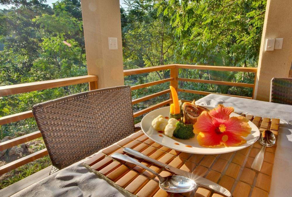 Mystic River Resort San Ignacio Eksteriør bilde