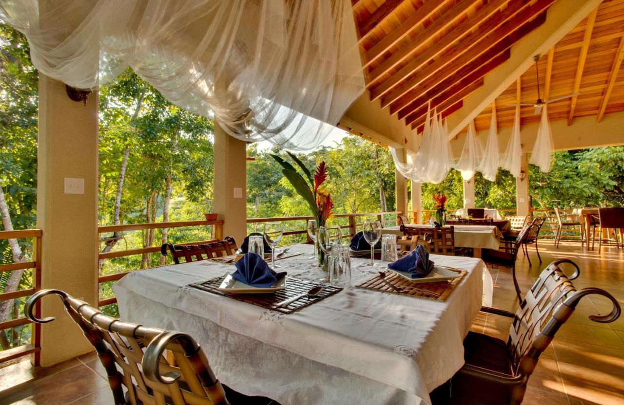 Mystic River Resort San Ignacio Eksteriør bilde