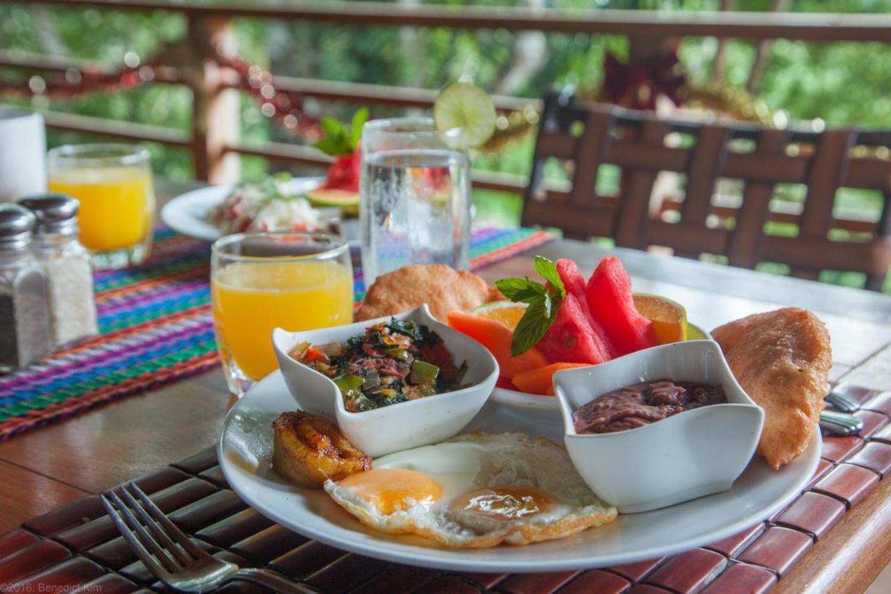 Mystic River Resort San Ignacio Eksteriør bilde